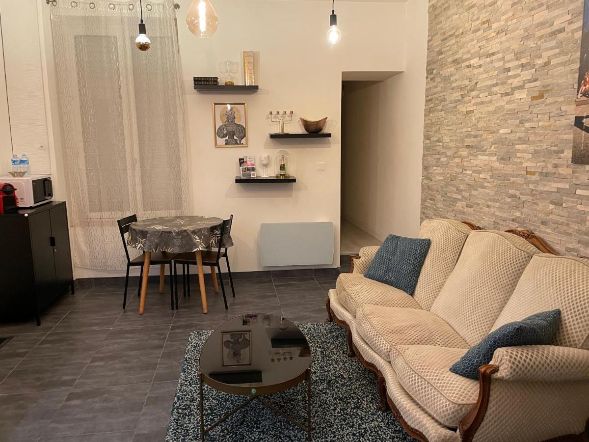 Champagne Therapie: Appartement Cosy Chic, إيبيرني المظهر الخارجي الصورة